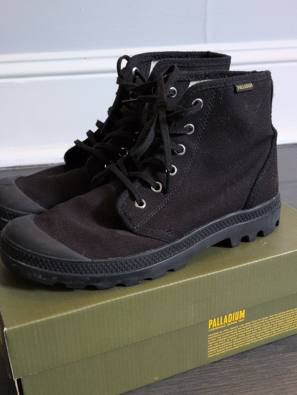 Palladium Pampa Canvas Boots Size 9.5 (Women) 8 (Men) - Picture 3 of 8